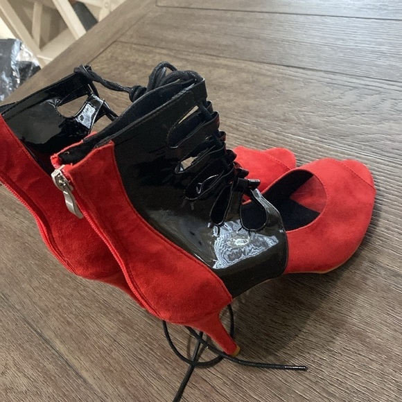 NWT BURJU Ryann Lace Up Open Toe Strappy Ankle Boots | red/black 10.5 - Picture 6 of 12